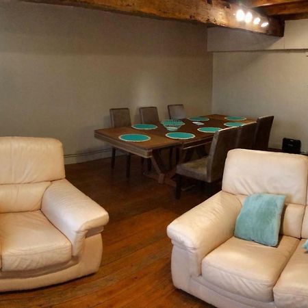 Grand Appartement Idealement Situe 7 Places Desvres Exteriér fotografie