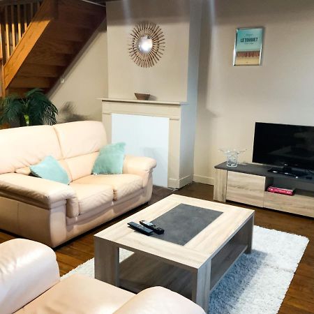 Grand Appartement Idealement Situe 7 Places Desvres Exteriér fotografie